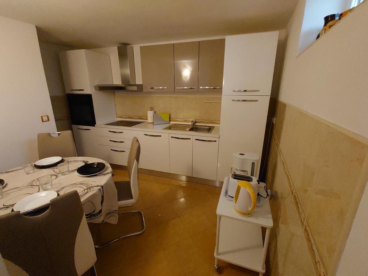 Apartmani Lea 자드라보노 외부 사진